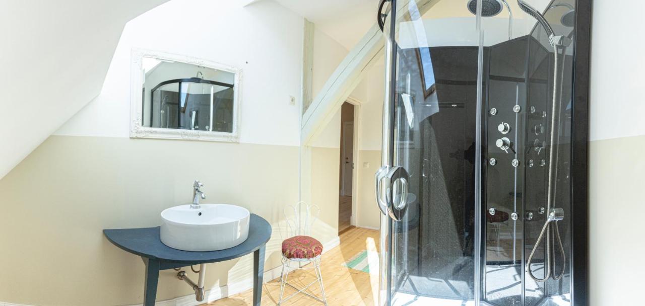 Guesthouse Kadrina Mois Exterior photo
