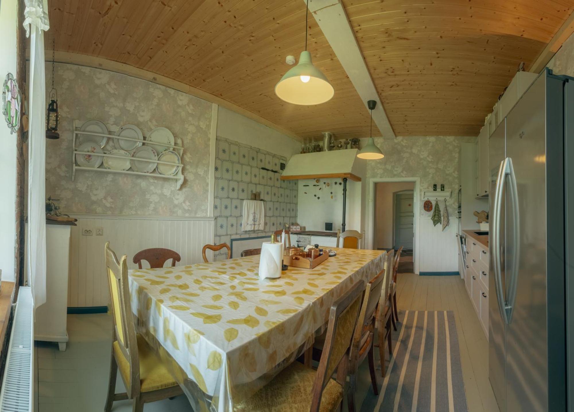 Guesthouse Kadrina Mois Exterior photo